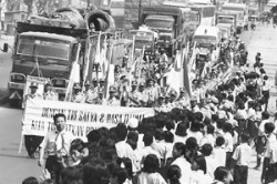 estafet tunas kelapa Pasukan ETK (foto: Suara Merdeka)