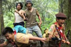 Salah satu adegan di film 5 Elang