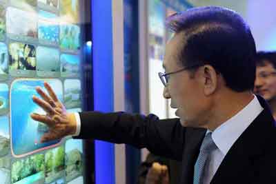 Presiden Korea Selatan memberikan vote untuk Pulau Jeju