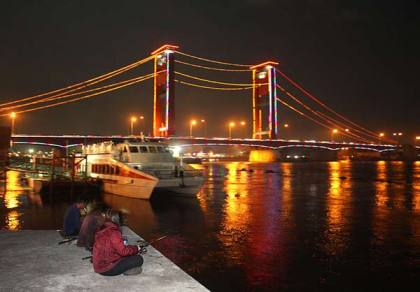 Sungai Musi dan Jembatan Ampera