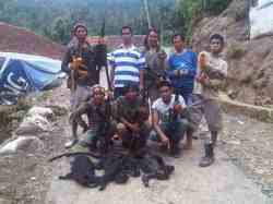 Ozzy Syahputra Muhamad Akbar Menyiksa Hewan Lutung